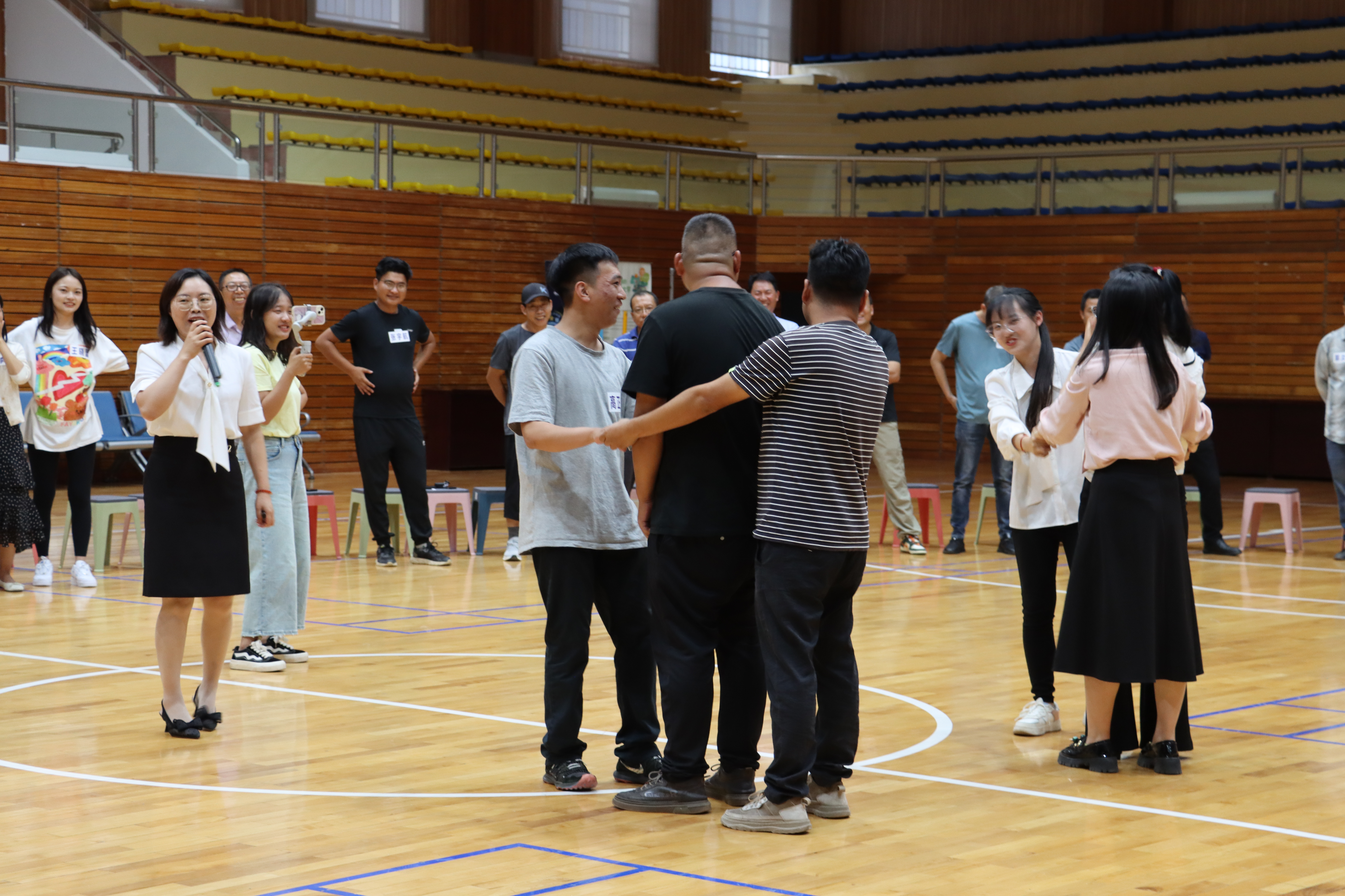 減壓賦能 聚力前行 ——盛翔公司開展“減壓賦能團(tuán)隊(duì)心理輔導(dǎo)”員工培訓(xùn)