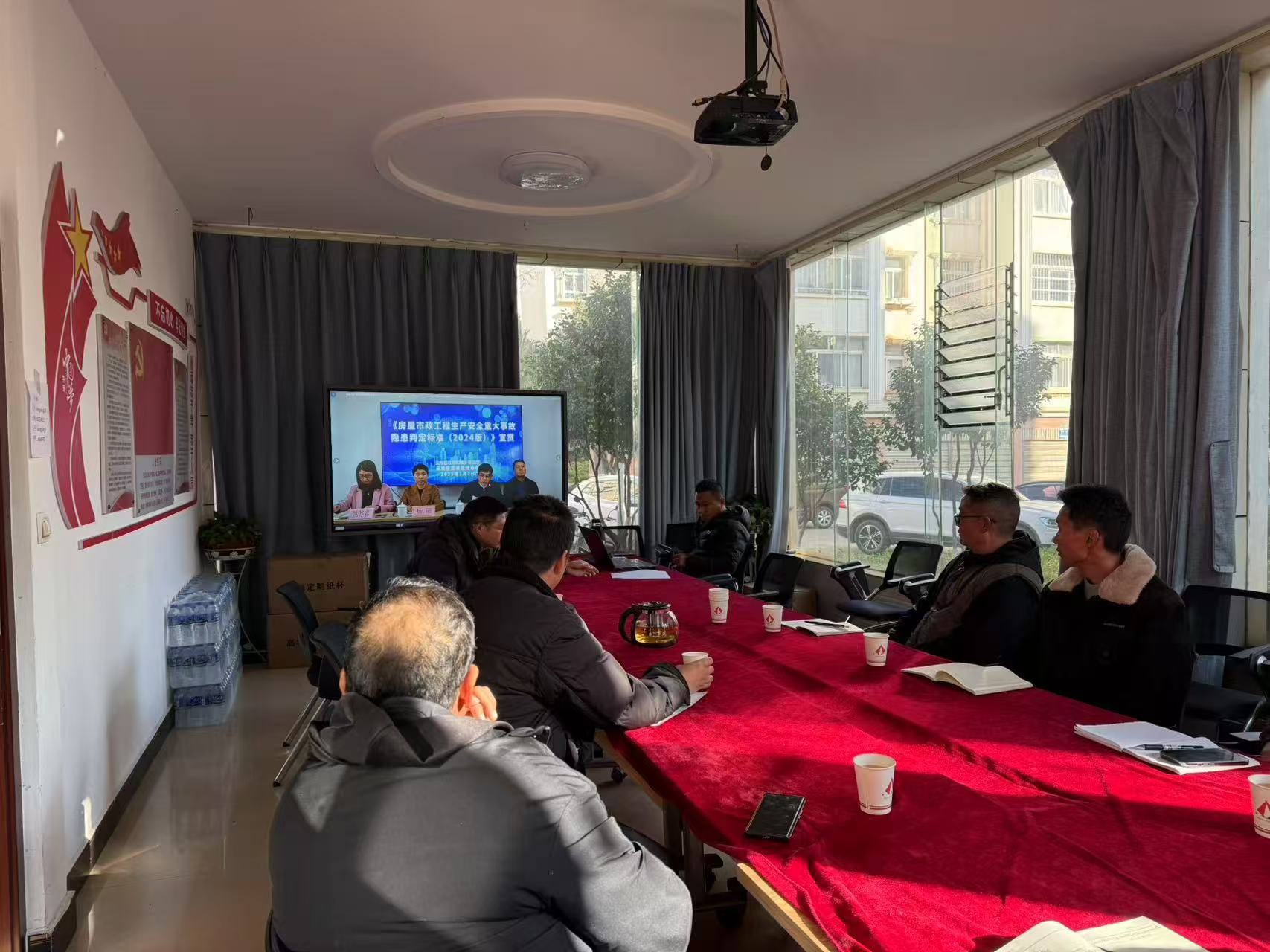 加強(qiáng)隱患排查 筑牢安全屏障——盛翔監(jiān)理公司開展《房屋市政工程生產(chǎn)安全重大事故隱患判定標(biāo)準(zhǔn)（2024版）》宣貫培訓(xùn)